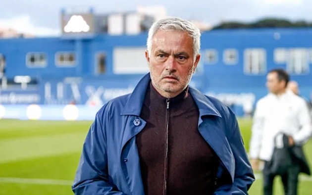 Jose Mourinho chính thức tái hợp Real Madrid: Kỷ nguyên mới tại Santiago Bernabeu