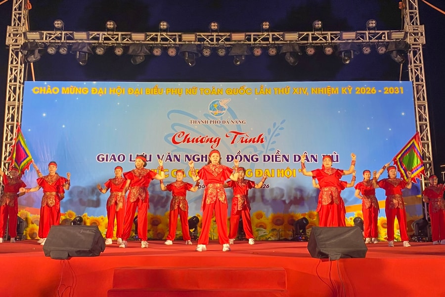 Chào mừng Đại hội đại biểu Phụ nữ toàn quốc lần thứ XIV, nhiệm kỳ 2026 - 2031: Hơn 500 phụ nữ Đà Nẵng tham gia chương trình giao lưu văn nghệ