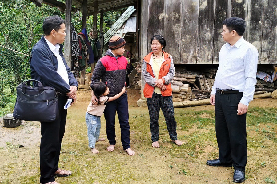 Không đơn độc trước pháp luật