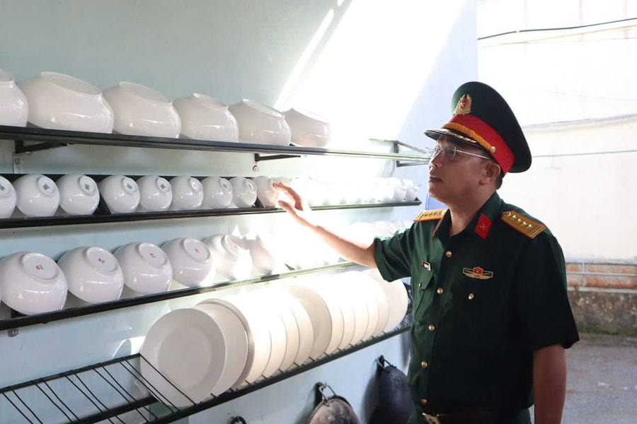 Kiểm tra công tác xây dựng nền nếp chính quy tại Ban Chỉ huy Quân sự các xã, phường