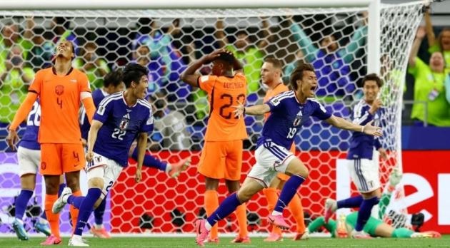 World Cup 2026: Ronald Araujo chia tay giải đấu, tuyển Đức thắng hủy diệt 7-1