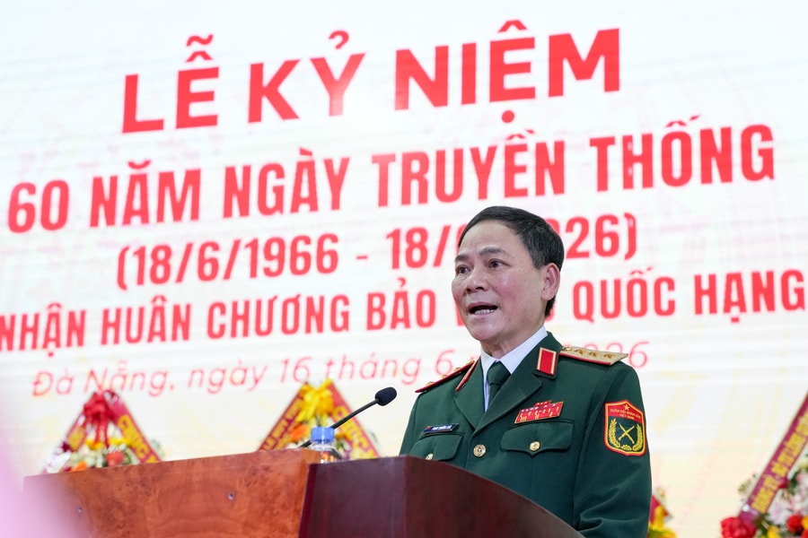 Nhà máy A32 kỷ niệm 60 năm ngày truyền thống và đón nhận Huân chương Bảo vệ Tổ quốc hạng Nhất