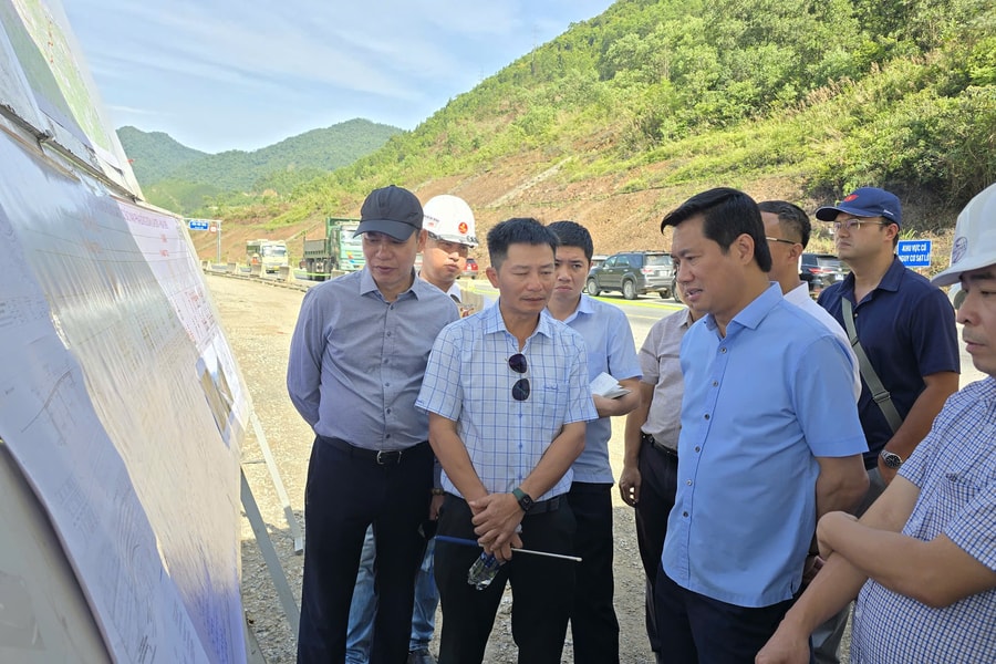 Gấp rút hoàn thành giải ngân vốn đầu tư công dự án cao tốc Bắc - Nam phía đông đoạn Hòa Liên - Túy Loan
