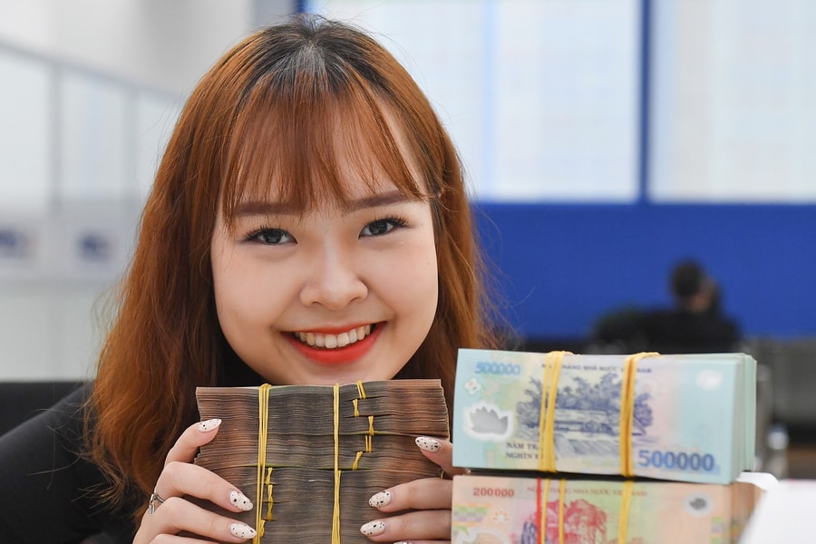 Lãi suất ngân hàng hôm nay 18/6: Saigonbank tăng mạnh, chạm mốc 7,9% mỗi năm