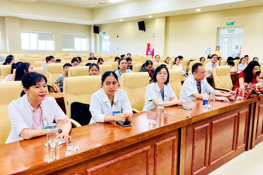 Điều trị, chăm sóc toàn diện cho trẻ mắc dị tật khe hở môi - vòm miệng