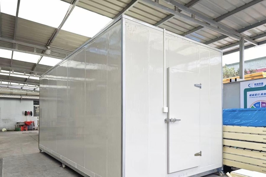 Tầm quan trọng của việc lắp đặt kho lạnh bảo quản hải sản cho các cơ sở phân phối thực phẩm