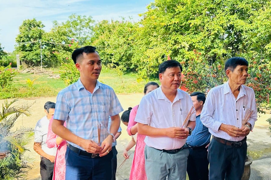 "Địa chỉ đỏ" - không gian mới của sinh hoạt chi bộ