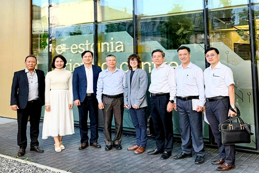 Lãnh đạo thành phố Đà Nẵng thăm mô hình chính phủ số tại Estonia