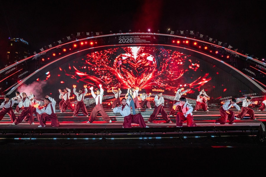 DIFF 2026's “Creative” night delights audiences with fireworks and live music