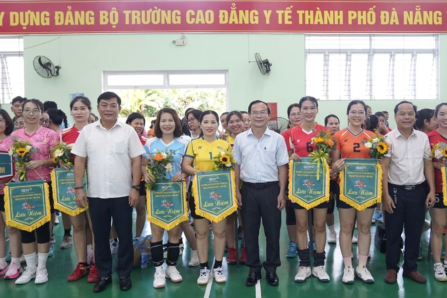 Hơn 500 vận động viên tham gia Giải bóng chuyền hơi nữ khối trường học tranh cúp BIDV năm 2026