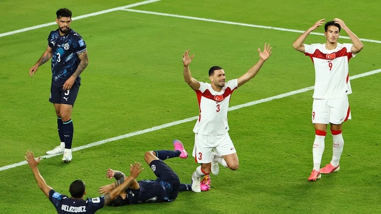 Thổ Nhĩ Kỳ rời World Cup 2026: Nghịch lý từ 62 cú sút và nỗi đau mang tên hiệu quả