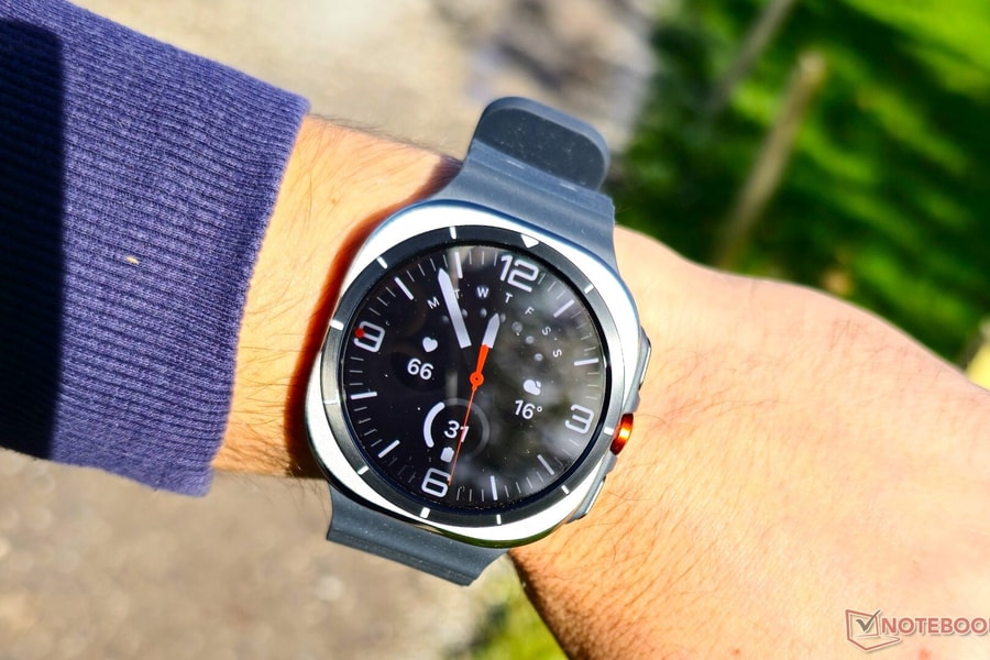 Rò rỉ thiết kế Samsung Galaxy Watch Ultra 2: Thay đổi diện mạo và sự vắng bóng bản Classic