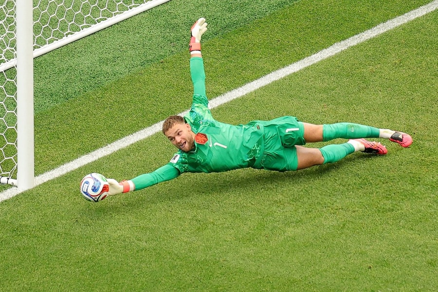 Bart Verbruggen rực sáng tại World Cup 2026: Newcastle United tìm thấy chìa khóa nơi khung gỗ