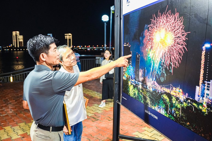 DIFF 2026 photo exhibition relive dazzling moments
