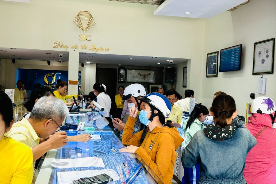 Giá vàng hôm nay 23/6/2026: Giá vàng miếng, nhẫn trơn SJC 9999 và giá vàng thế giới thứ Ba