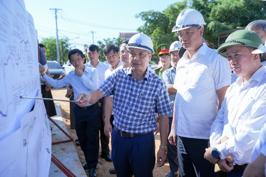 Bí thư Thành ủy Lê Ngọc Quang kiểm tra dự án Liên kết vùng miền Trung