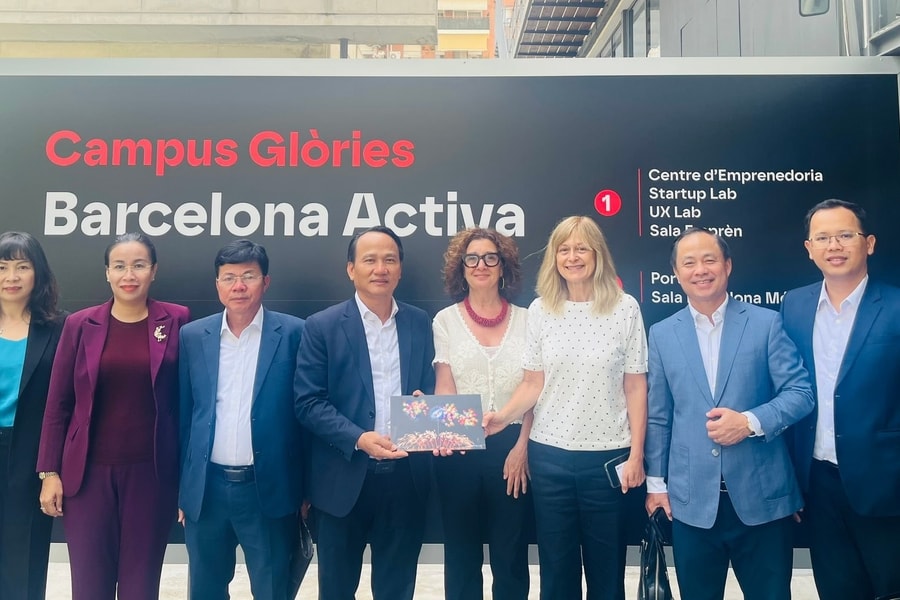 Da Nang promotes cooperation with Catalonia (Spain)