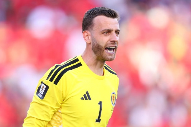 Manchester United nhắm Angus Gunn: Giải pháp kinh tế cho vị trí người gác đền