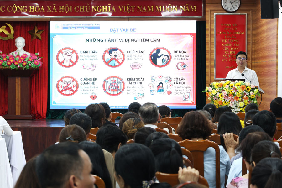 Trang bị kỹ năng phòng, chống bạo lực gia đình