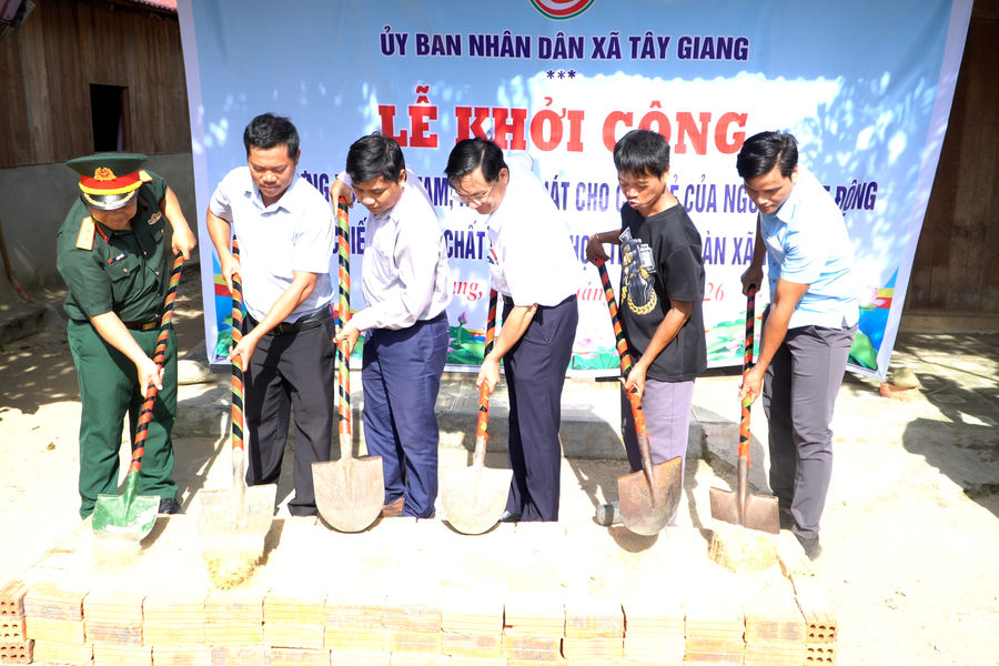 Xã Tây Giang khởi công nhà ở cho đối tượng nhiễm chất độc hóa học