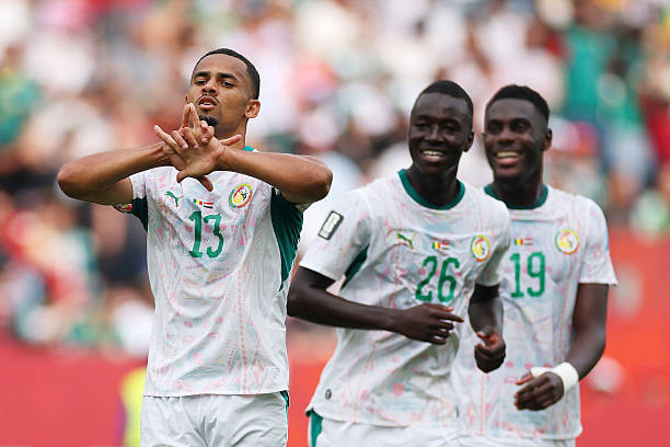 Senegal thiết lập kỷ lục lịch sử bóng đá châu Phi sau màn hủy diệt Iraq 5-0 tại World Cup
