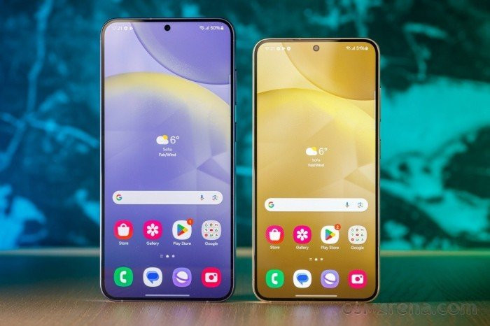 Cận cảnh Galaxy S24 Plus: Màn hình 2K và Galaxy AI tạo ưu thế trước iPhone 16 Plus