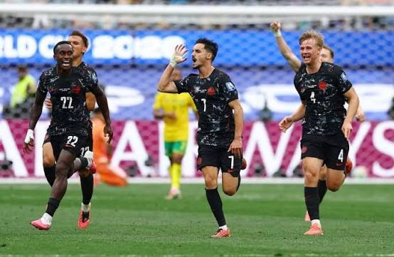 Canada đánh bại Nam Phi phút bù giờ, giành vé đầu tiên vào vòng 1/8 World Cup 2026