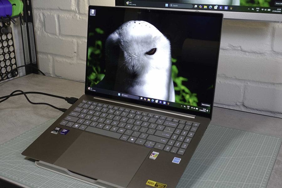 Acer Swift 16 AI: Bước tiến mới với chip Panther Lake và màn hình OLED 2.8K