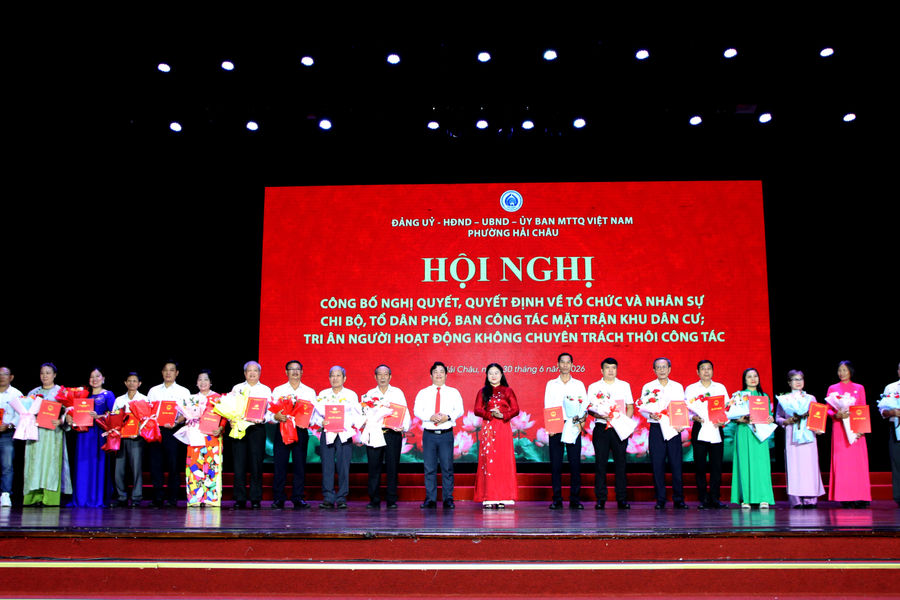 Các địa phương công bố quyết định thành lập thôn, tổ dân phố