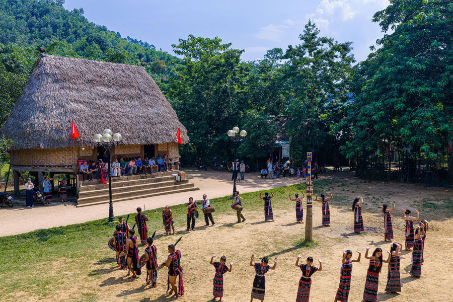 Discover Co Tu community tourism villages hidden in mountains of Da Nang
