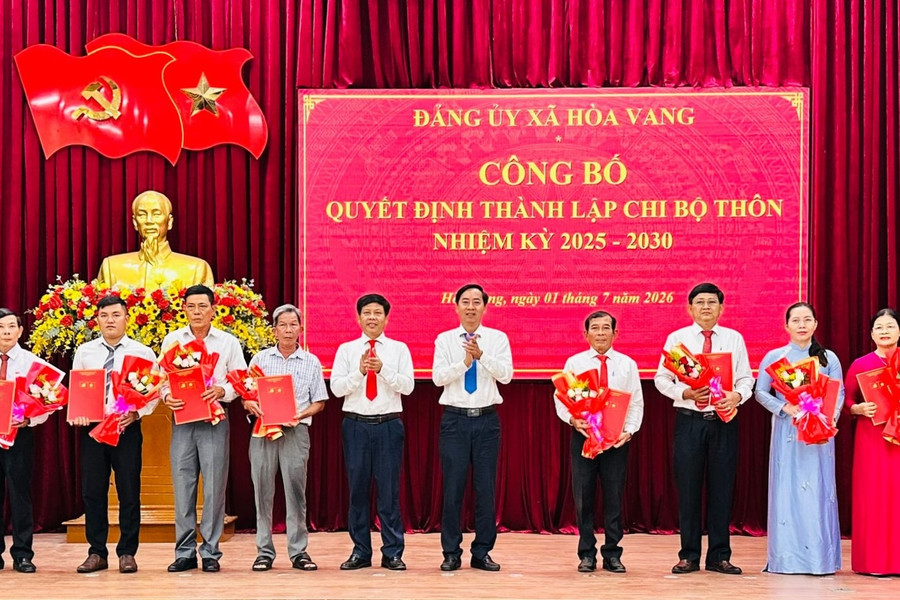 Xã Hòa Vang kiện toàn bộ máy 12 thôn sau sắp xếp
