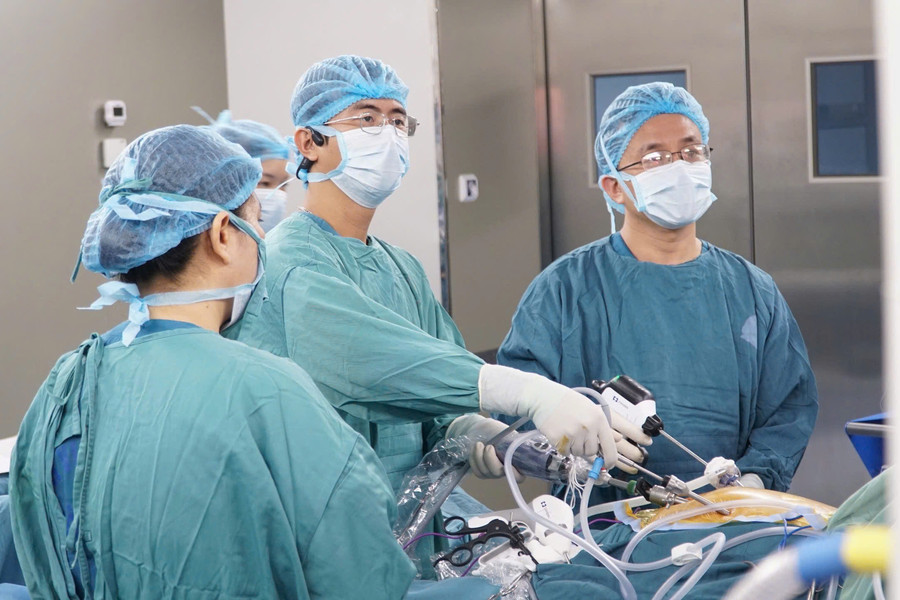 Bệnh viện Ung bướu Đà Nẵng ứng dụng kỹ thuật mới trong phẫu thuật nội soi ung thư gan