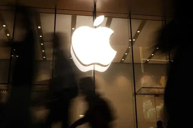 Apple tính mua chip nhớ Trung Quốc: Giải pháp mạo hiểm trước cơn khát linh kiện AI
