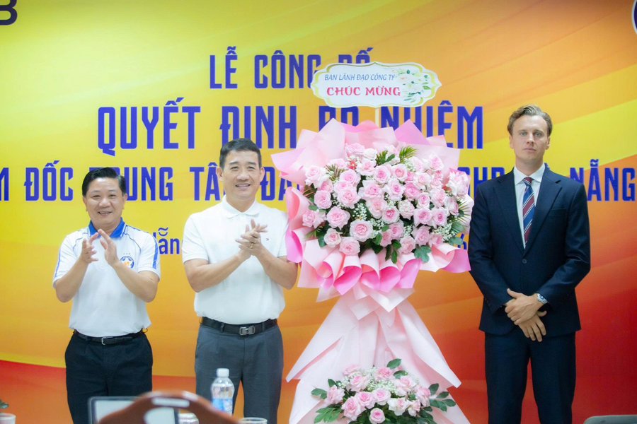 Ông Joshua Edwin Shepherd giữ chức Giám đốc Trung tâm Đào tạo bóng đá trẻ SHB Đà Nẵng