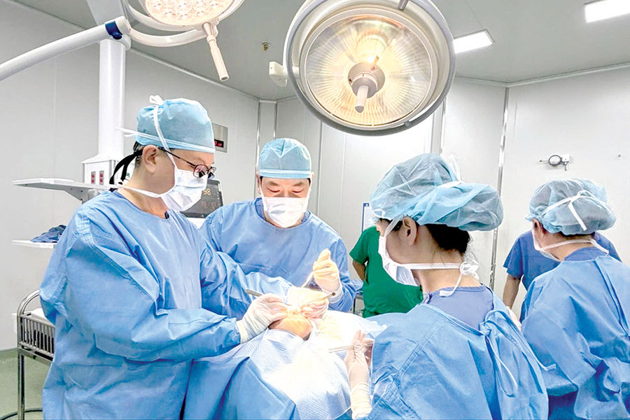 “Vá lành” những nụ cười khiếm khuyết