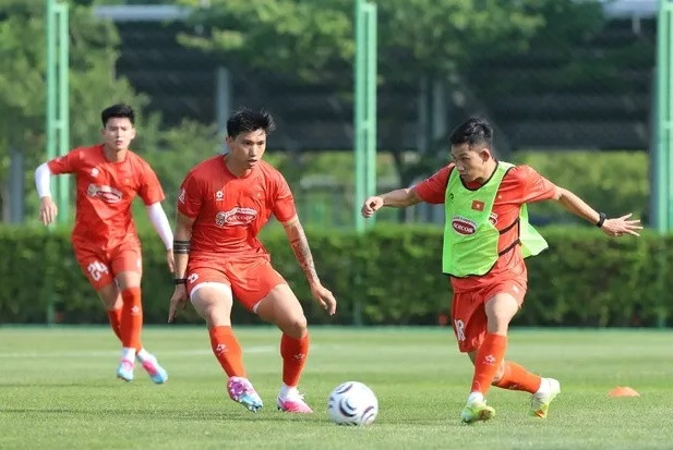 Tuyển Việt Nam tại Incheon: Toan tính của HLV Kim Sang-sik và "thang điểm" K-League