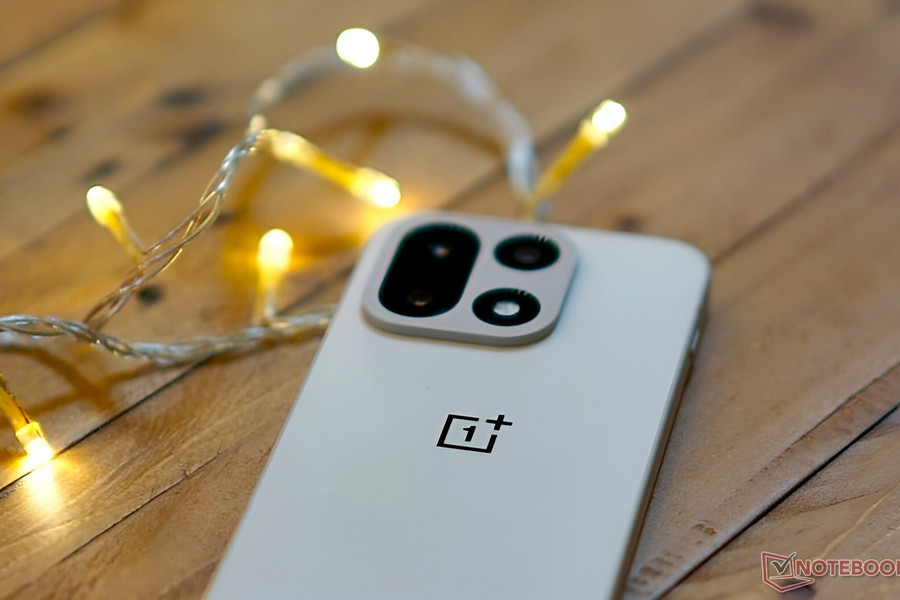 OnePlus 16 lộ diện: Cảm biến 200MP đột phá và dấu chấm hết cho OxygenOS