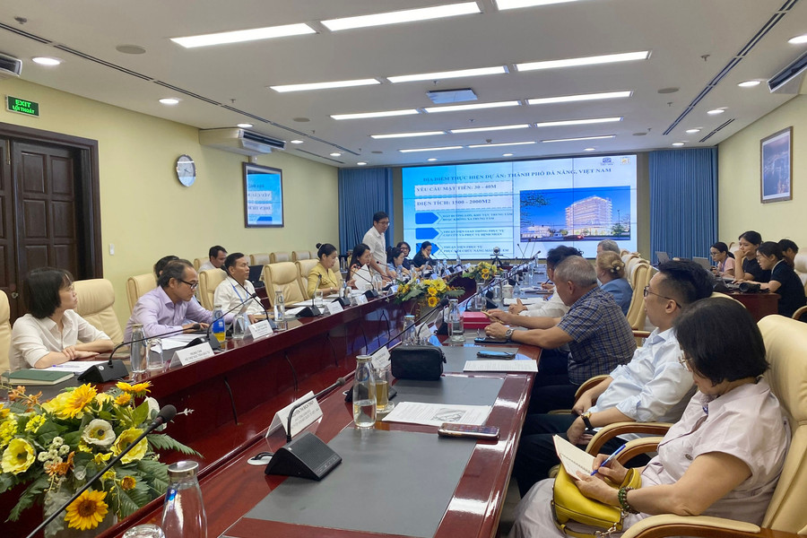 Russian investors proposes specialised eye hospital, rehabilitation clinic in Da Nang