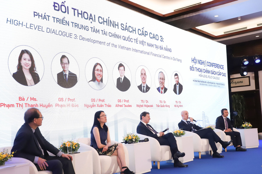 AI, high-quality human resources key to build Da Nang International Financial Center