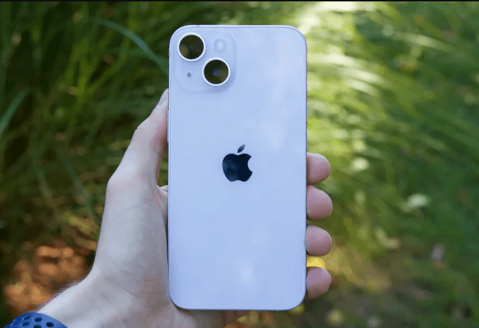 iPhone 14 chính thức rời kệ tại Việt Nam: Dấu chấm hết cho kỷ nguyên sạc Lightning
