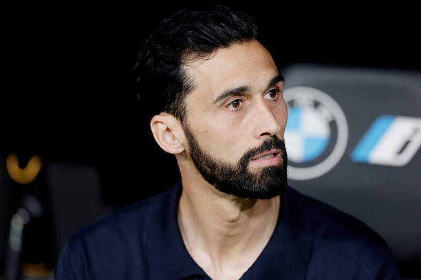 Alvaro Arbeloa dẫn dắt Fulham: Canh bạc tại Craven Cottage và vòng xoay ghế nóng kỳ lạ