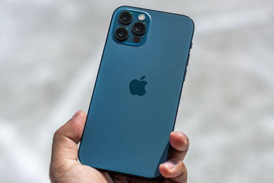 iPhone 12 Pro Max cũ - tai thỏ nhưng vẫn là lựa chọn ngon trong tầm giá