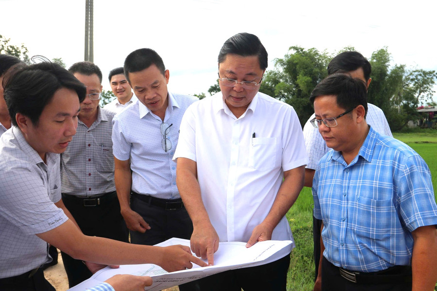Mặt trận thành phố Đà Nẵng giám sát dự án chậm tiến độ tại các phường Điện Bàn Bắc và Cẩm Lệ