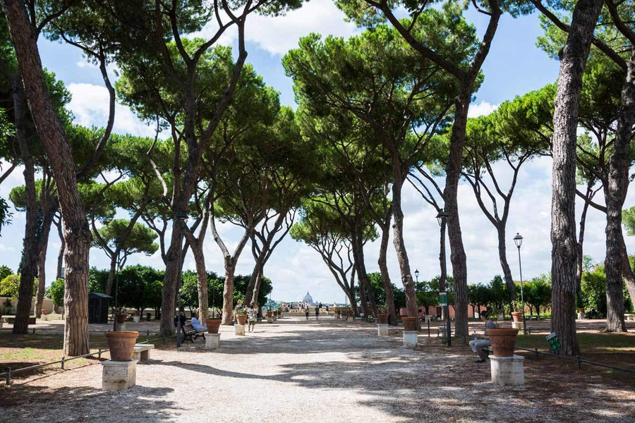 Rome “giải nhiệt” giữa nắng nóng cực đoan