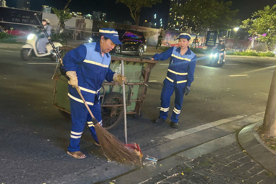 Thu gom hơn 50 tấn rác sau đêm chung kết DIFF 2026