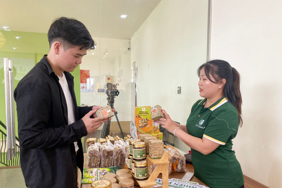 Khởi động chương trình ươm tạo phụ nữ khởi nghiệp Her Mentor 2026
