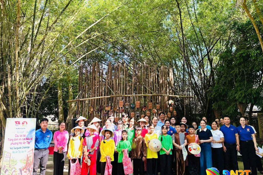 “Kể chuyện quê hương” bằng tiếng Anh