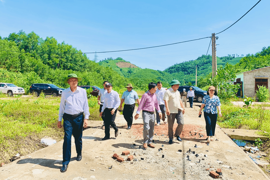 An cư cho người dân miền núi