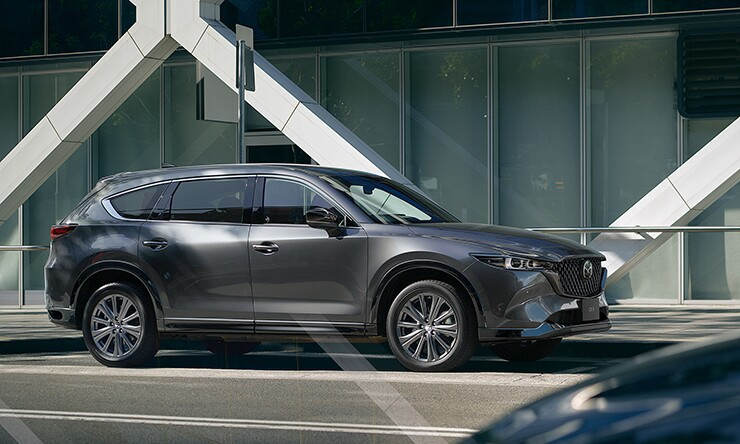 Mazda CX-8 2026: SUV 7 chỗ thực thụ với nội thất da Nappa cao cấp và gói i-Activsense
