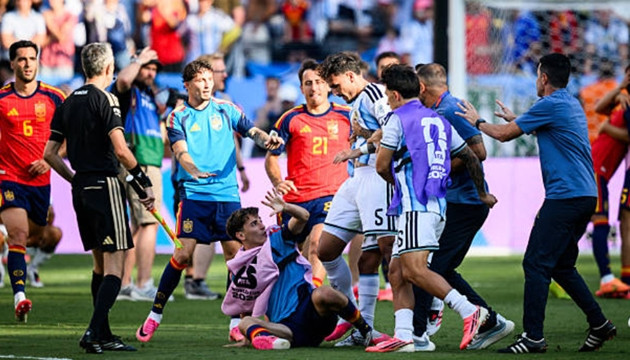 Argentina đối mặt án phạt nặng từ FIFA sau vụ ẩu đả tại chung kết World Cup 2026